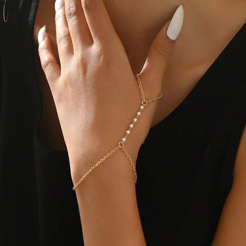 SANNIDHI® women's gold interlocking bracelet, faceted zirconia interlocking fashionable ring bracelet jewelry SANNIDHI® women's gold interlocking bracelet, faceted zirconia interlocking fashionable ring bracelet jewelry